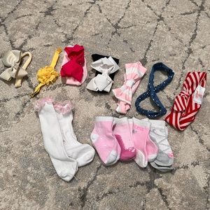 Baby girl headband and socks bundle 🤍